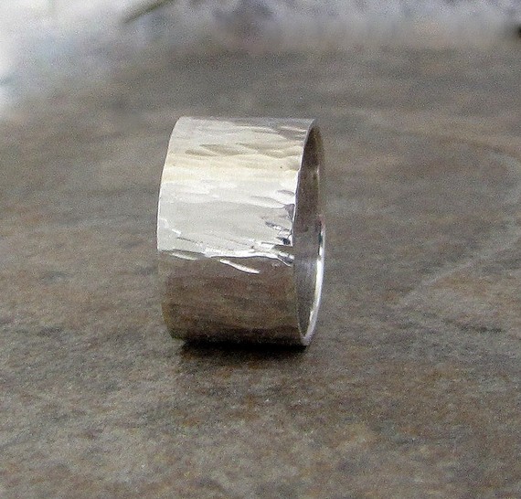 Men's silver hammered ring